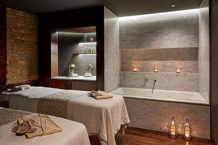 出差去了上海一家私人养生Spa按摩会馆，服务非常到位超级给力