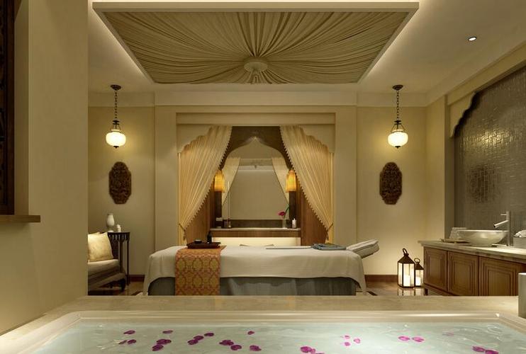 朋友带我去了上海虹口一家私人休闲Spa养生会馆，服务体验堪称完美